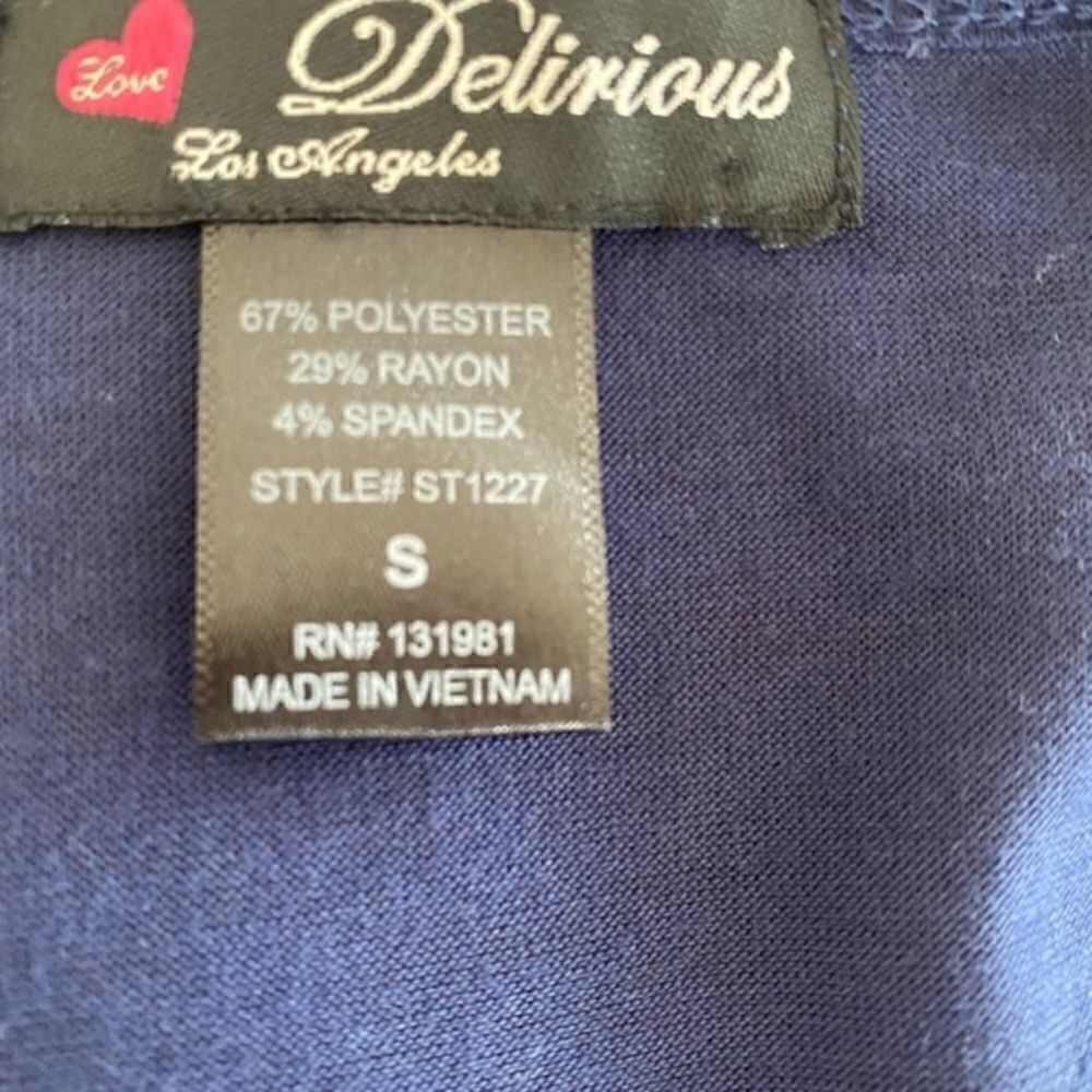 Delirious Los Angeles capes - Picture 4 of 6